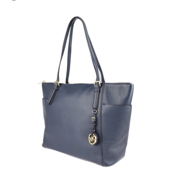 Michael Kors Handbags - Michael Kors pre-loved